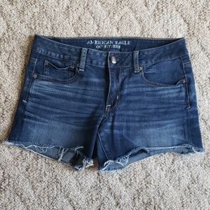 American Eagle "Shortie" Shorts Size 8